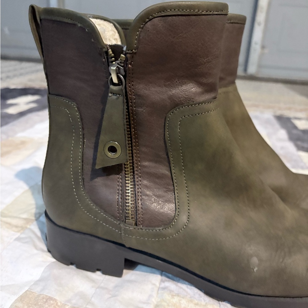 Mootsies Tootsies Khaki and Brown Ankle Boots